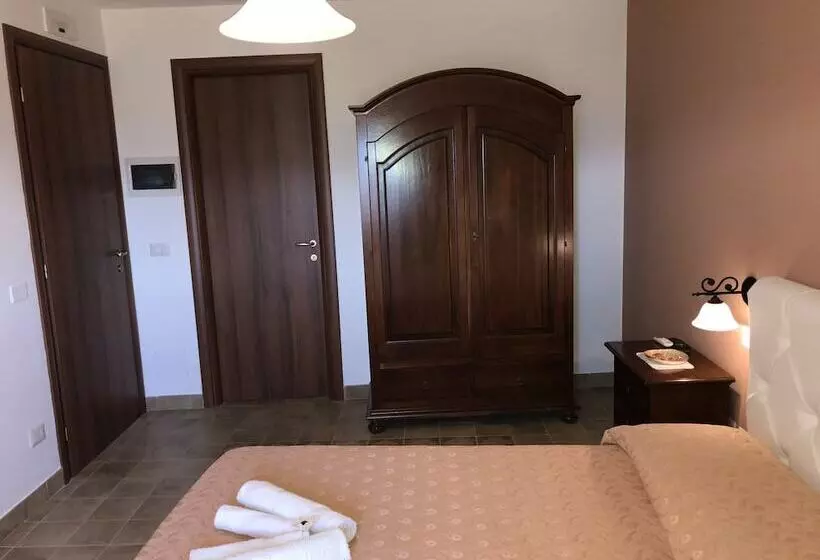 Aamiaismajoitus (B&B) Pozzo Medievale