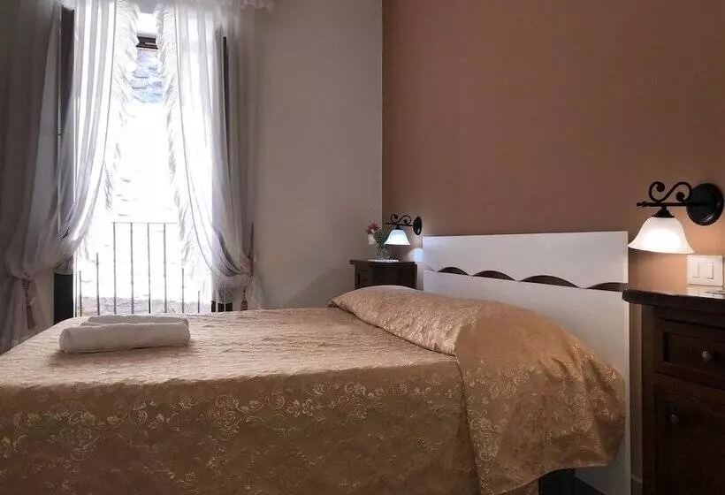 Aamiaismajoitus (B&B) Pozzo Medievale