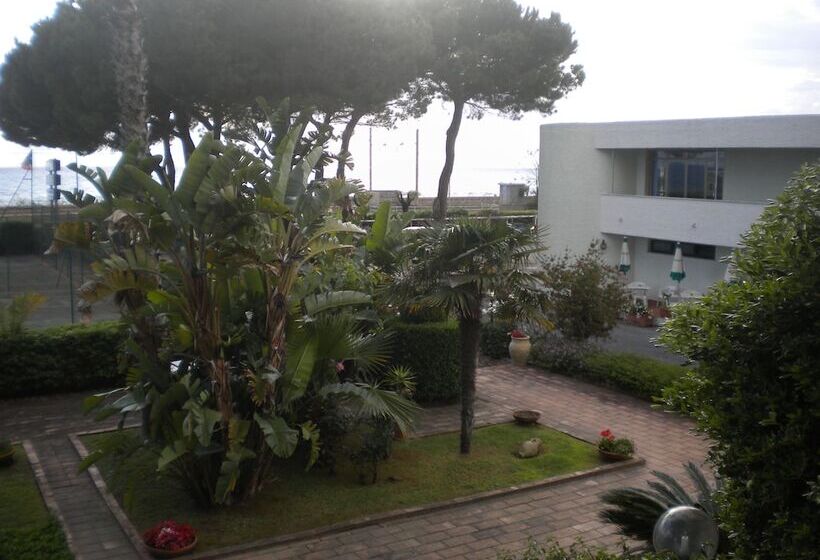 Belvedere Hotel Club