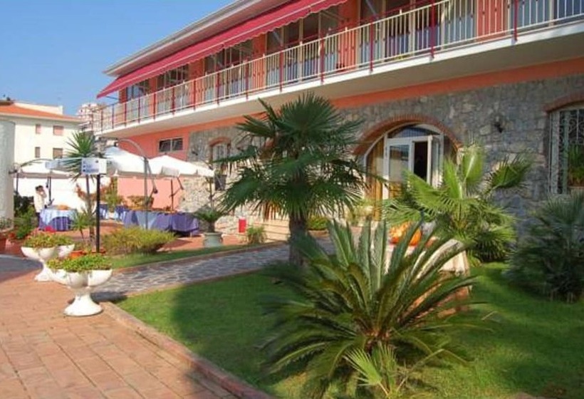 Belvedere Hotel Club