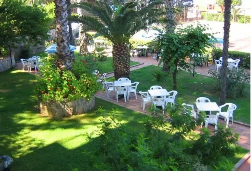 Belvedere Hotel Club