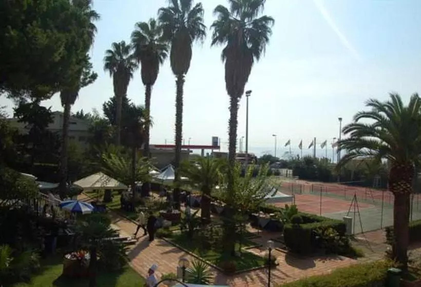 Belvedere Hotel Club