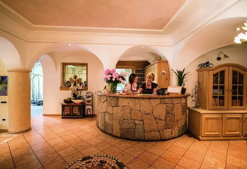 Hotelli Das Mondschein