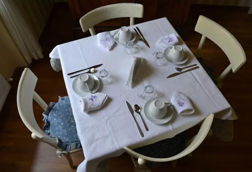 Anita B&b
