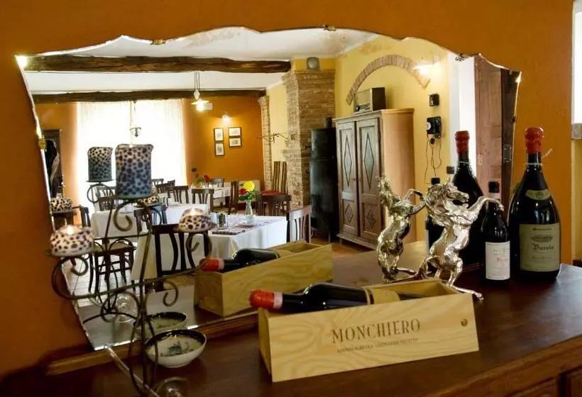 Maaseutuhotelli Agriturismo Cascina Monchiero