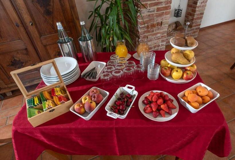 בית מלון כפרי Agriturismo Cascina Monchiero