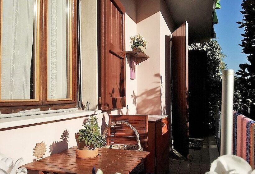 Пансион Maison De Dora B&b