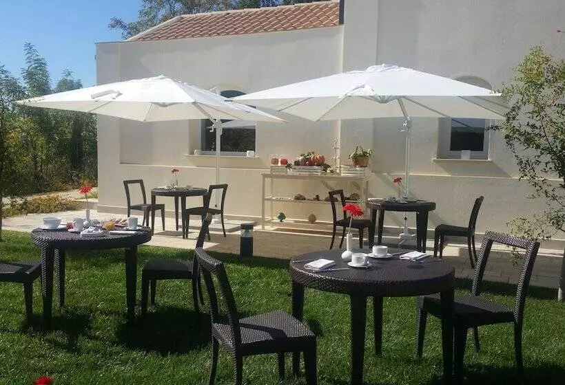 مسافرخانه Il Filaro Del Castello Di San Basilio