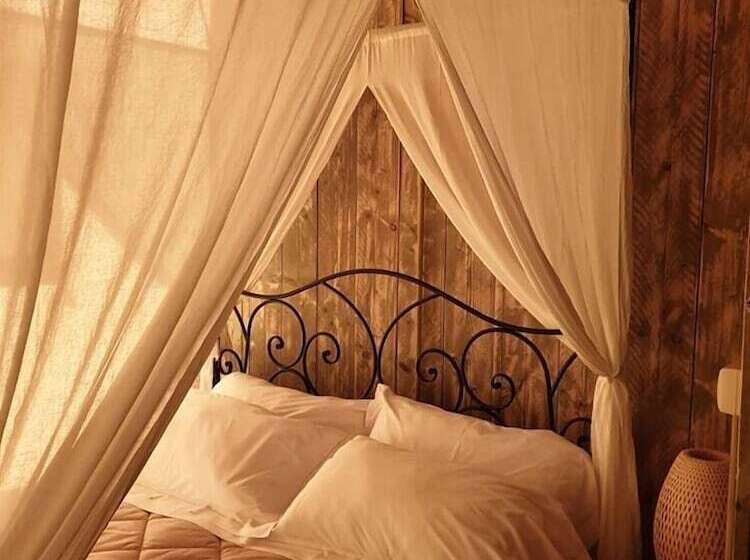 בית מלון כפרי Capalbio Glamping Village