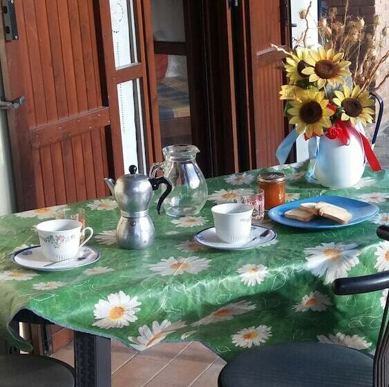 בית מלון כפרי Agriturismo Serratone