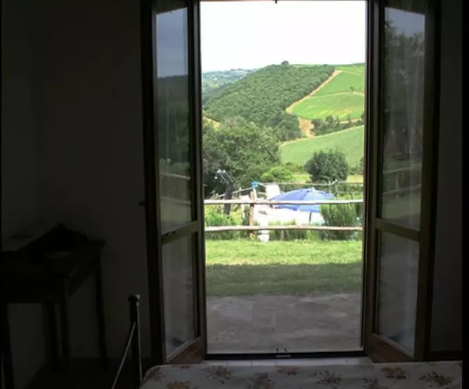 田舎風ホテル Agriturismo Serratone