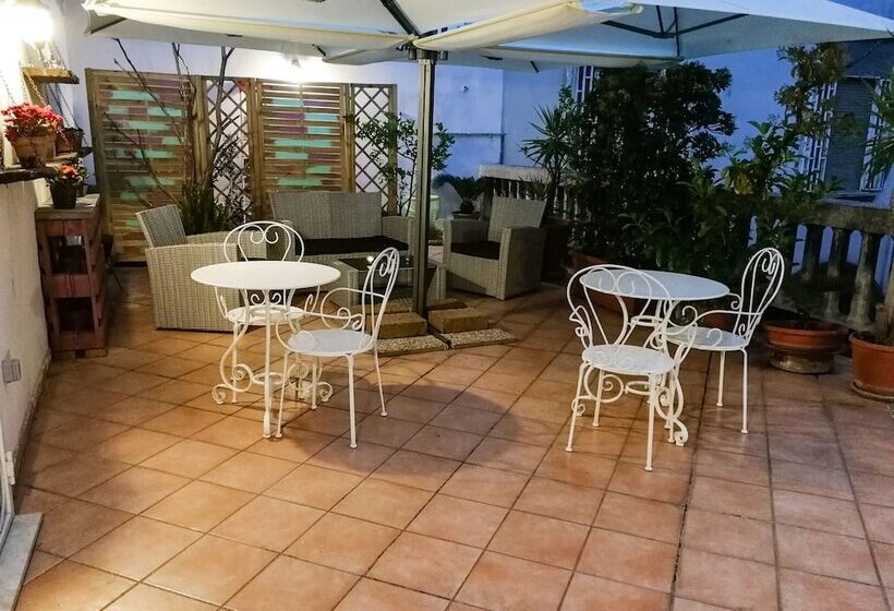 Palazzo Della Loggia B&b