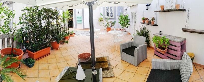 Palazzo Della Loggia B&b