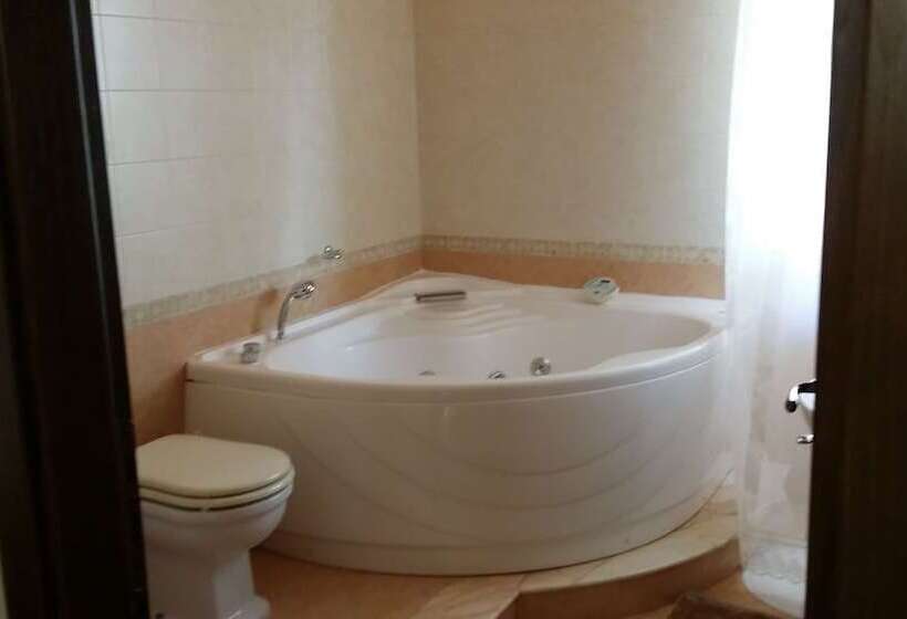 تختخواب و صبحانه Palazzo L Occaso