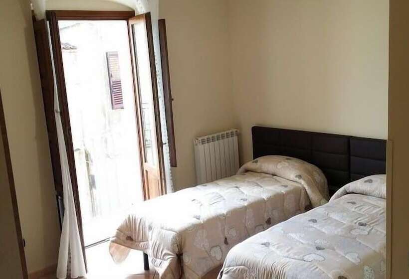 تختخواب و صبحانه Palazzo L Occaso