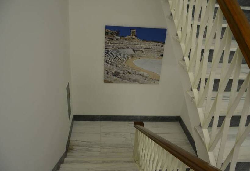 פנסיון Archinuè Suite & Apartments