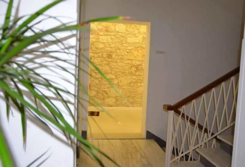 ペンション Archinuè Suite & Apartments