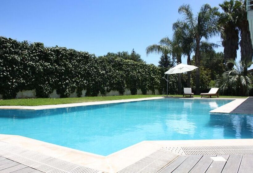 پانسیون Guest House Ara Town