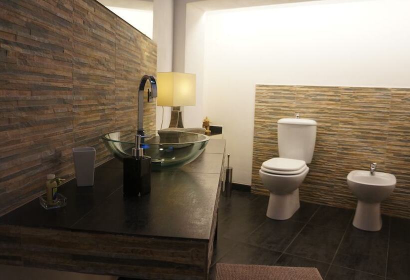 پانسیون Guest House Ara Town