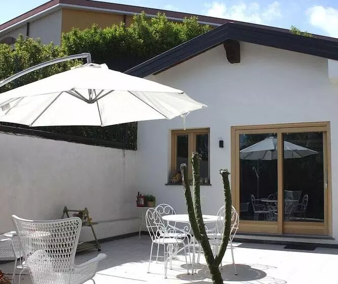 ペンション Guest House Ara Town