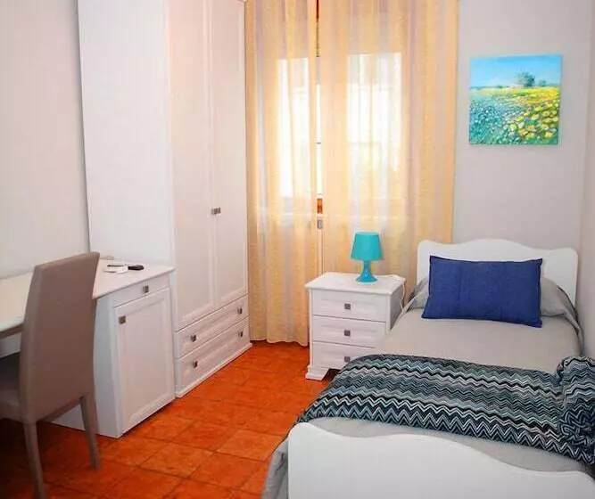 Majatalo Le Stanze Di Lucia Vicino Ospedale Cardinale Panico A Tricase