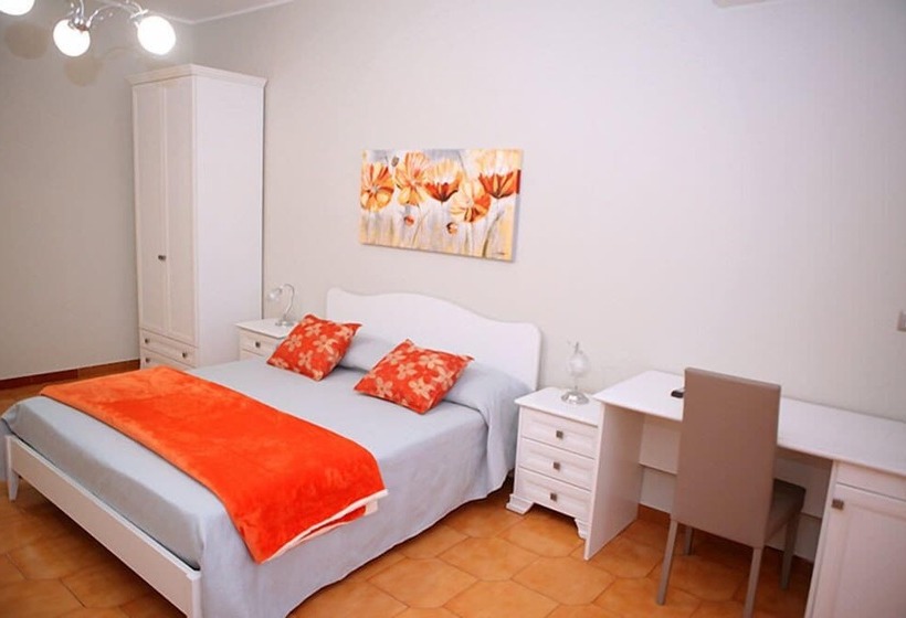 بنسيون Le Stanze Di Lucia Vicino Ospedale Cardinale Panico A Tricase