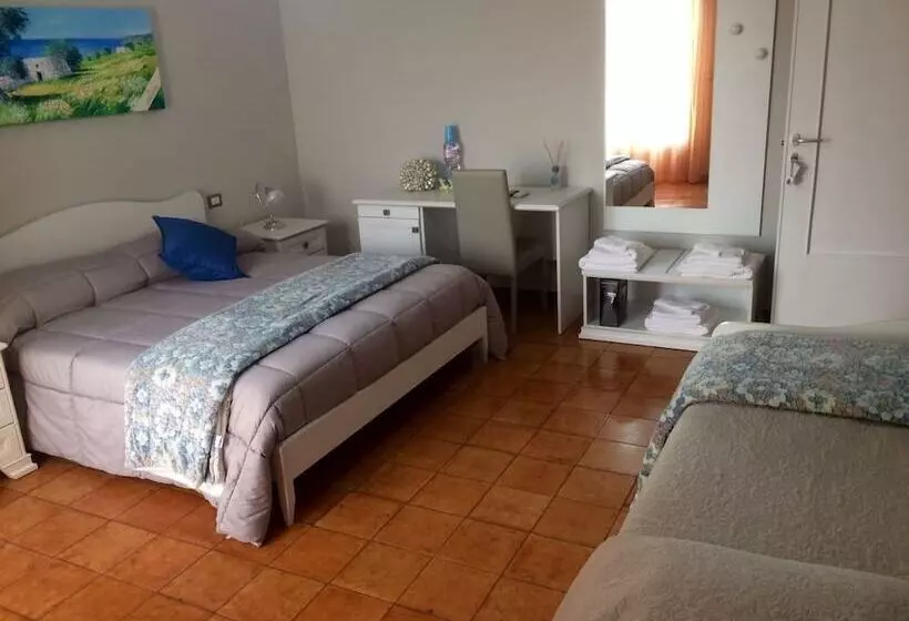 Majatalo Le Stanze Di Lucia Vicino Ospedale Cardinale Panico A Tricase