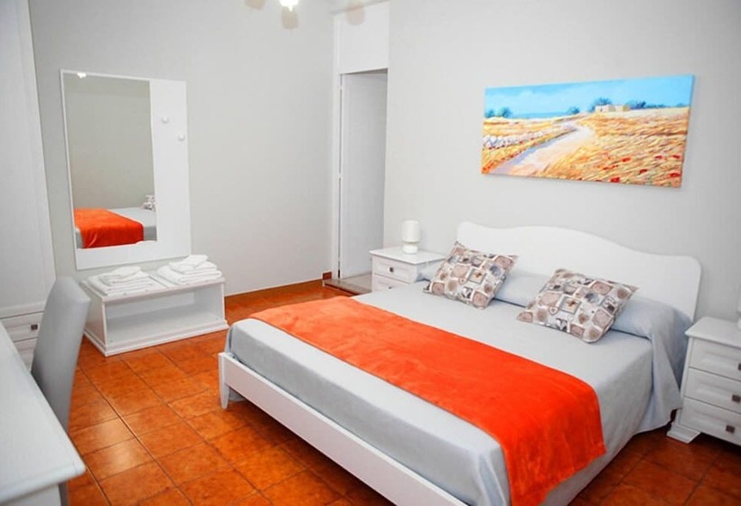 بنسيون Le Stanze Di Lucia Vicino Ospedale Cardinale Panico A Tricase