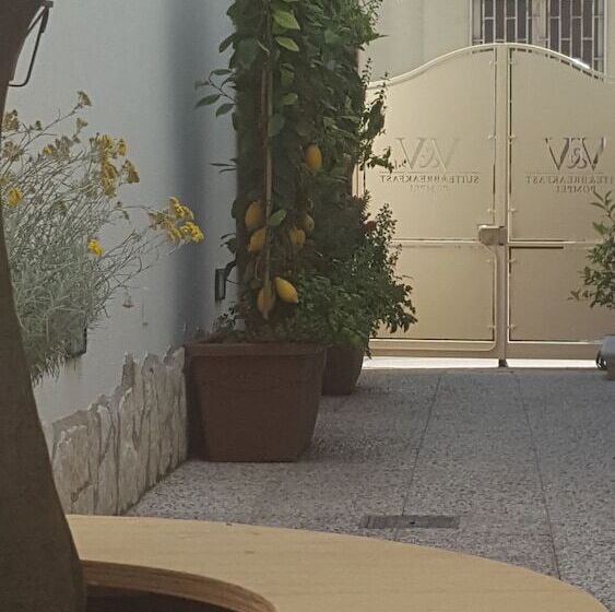 B&b V&v Suite & Breakfast