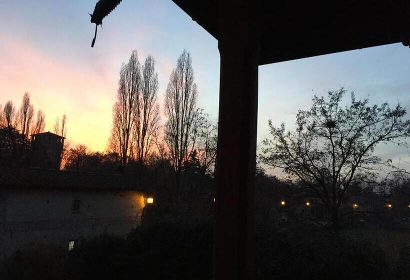 ベッドアンドブレックファースト Senza Tempo Room & Breakfast