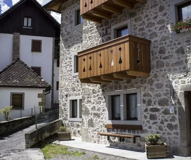 Hostelli Albergo Diffuso Zoncolan