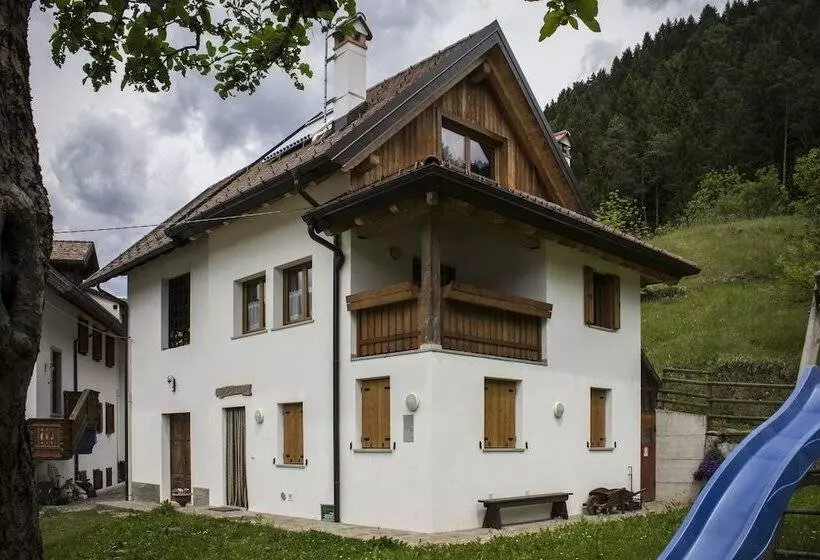 Hostelli Albergo Diffuso Zoncolan