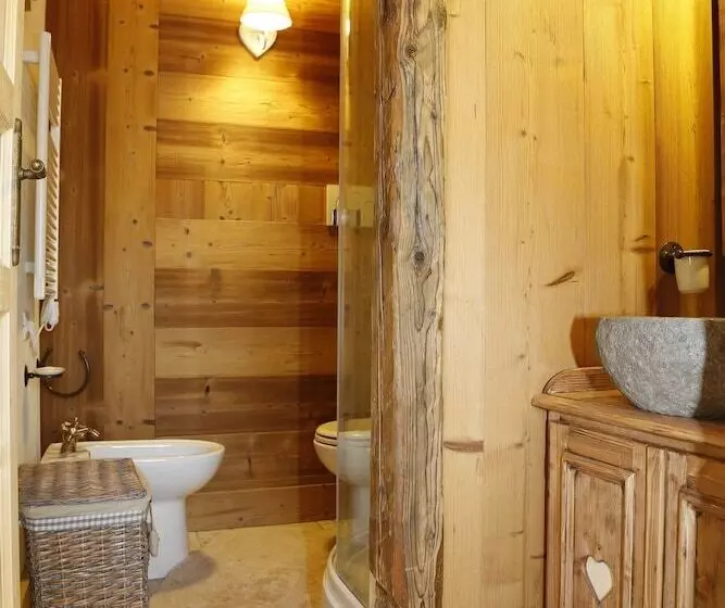 Hostelli Albergo Diffuso Zoncolan