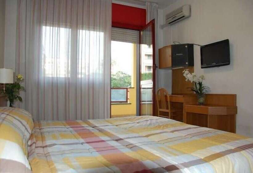 Отель Albergo Ristorante Del Ponte