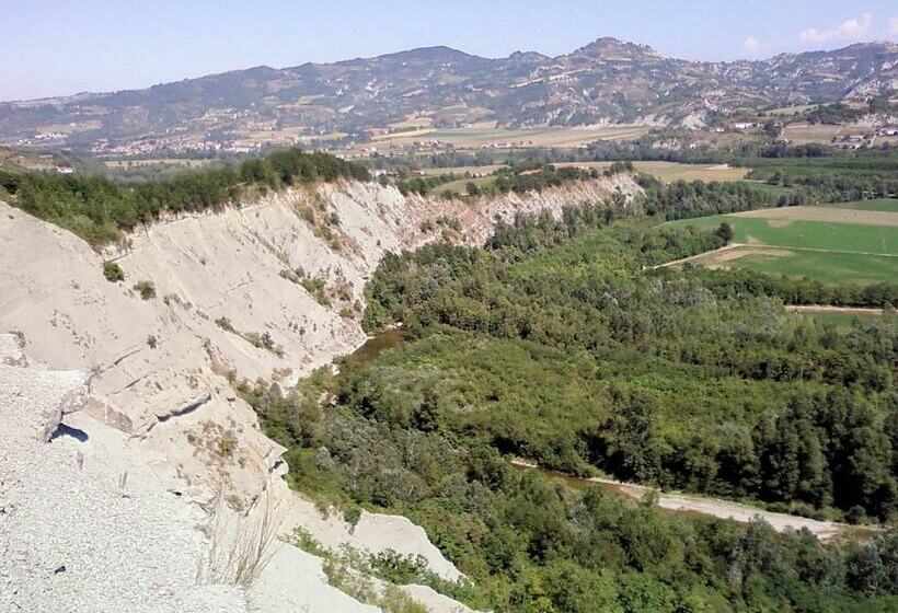 בית מלון כפרי Villa Cheti