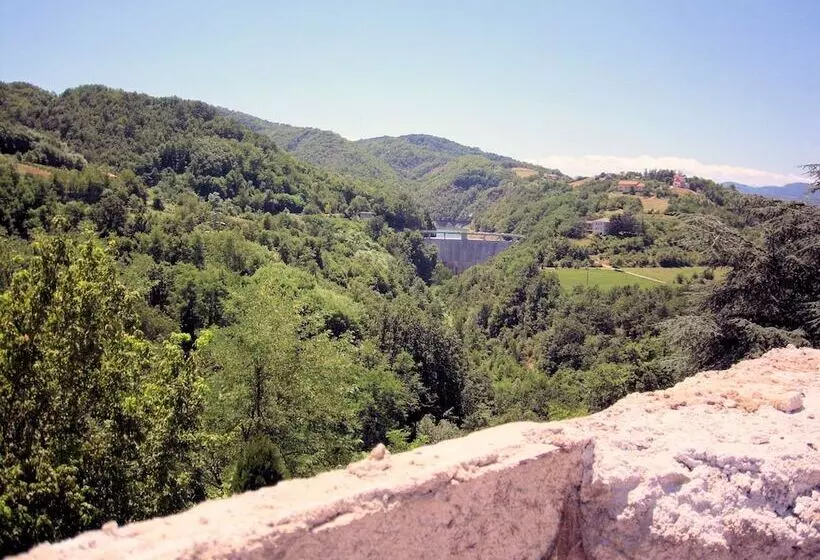 Maaseutuhotelli Villa Cheti