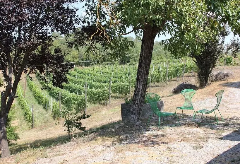 Maaseutuhotelli Villa Cheti