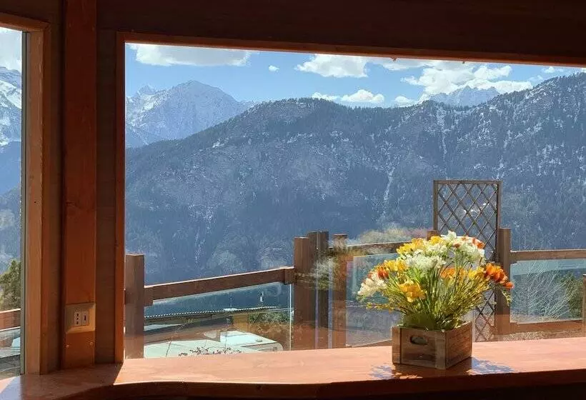 Hotelli Dalailama Village