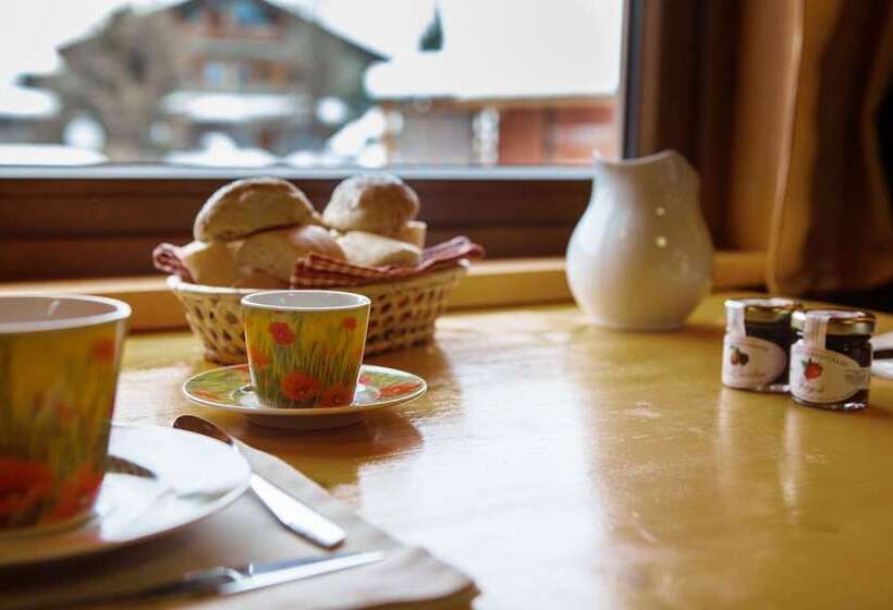 Отель Dalailama Village