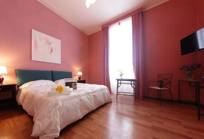 تختخواب و صبحانه Town House Messina Paradiso