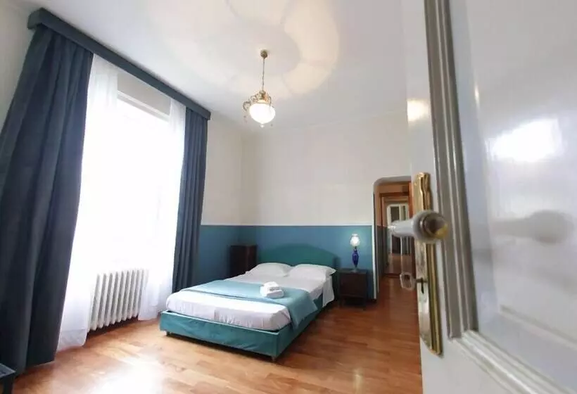 تختخواب و صبحانه Town House Messina Paradiso