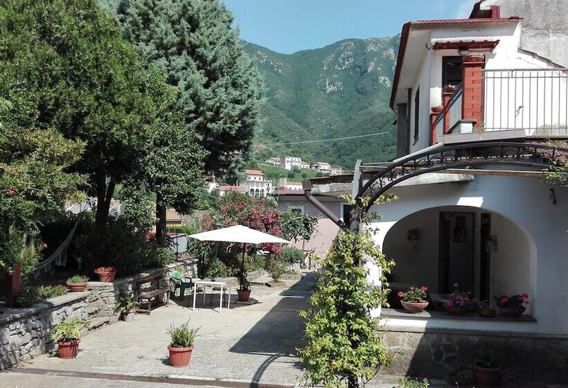 교외 호텔 Agriturismo Mare E Monti