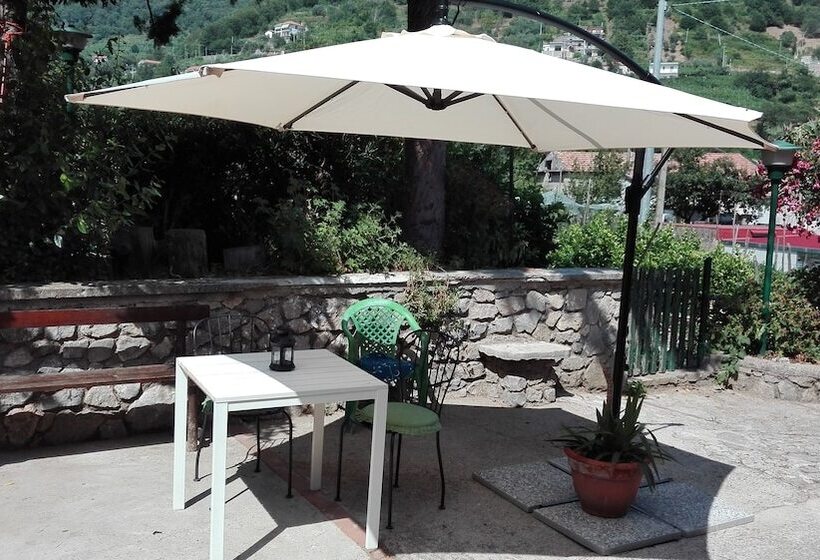 교외 호텔 Agriturismo Mare E Monti