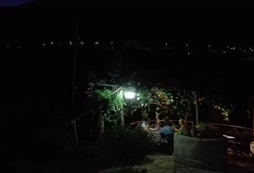 田舎風ホテル Agriturismo Mare E Monti