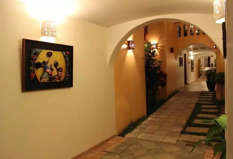 هتل Casa Conzatti