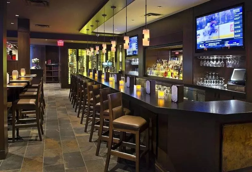 ホテル Courtyard By Marriott Niagara Falls