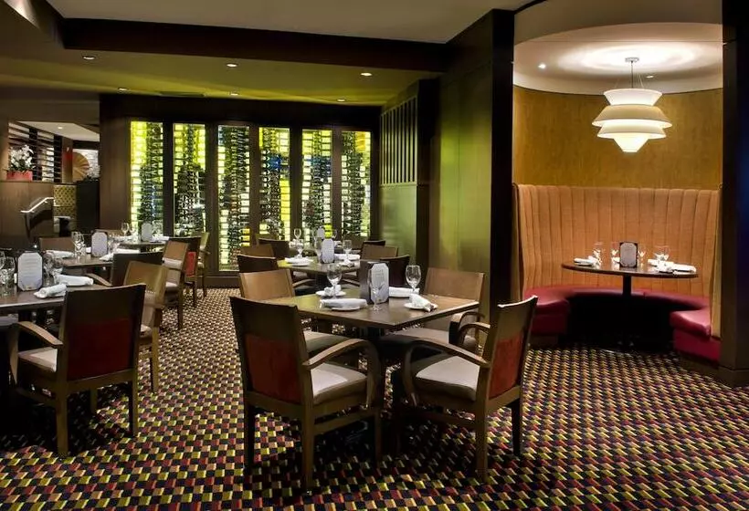 ホテル Courtyard By Marriott Niagara Falls