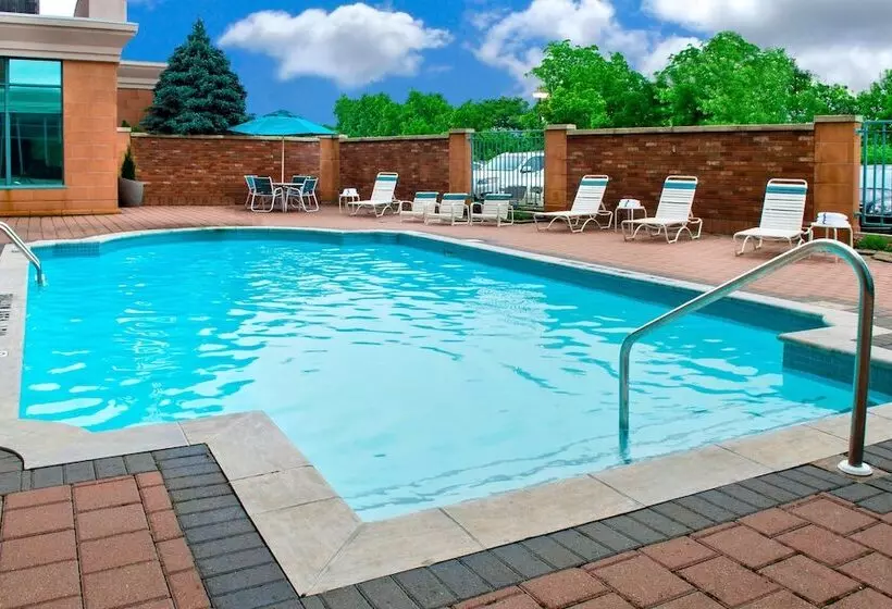 ホテル Courtyard By Marriott Niagara Falls