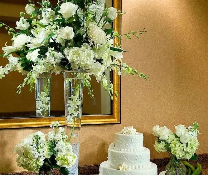 Отель Courtyard By Marriott Tysons Mclean