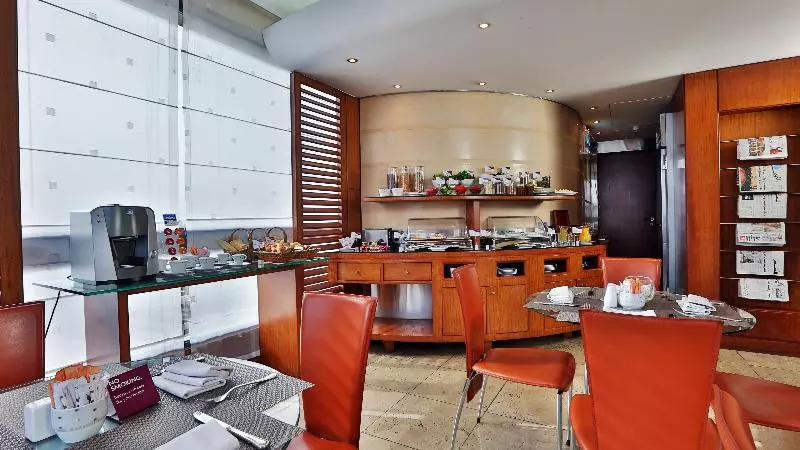 هتل Crowne Plaza Hamra Beirut, An Ihg